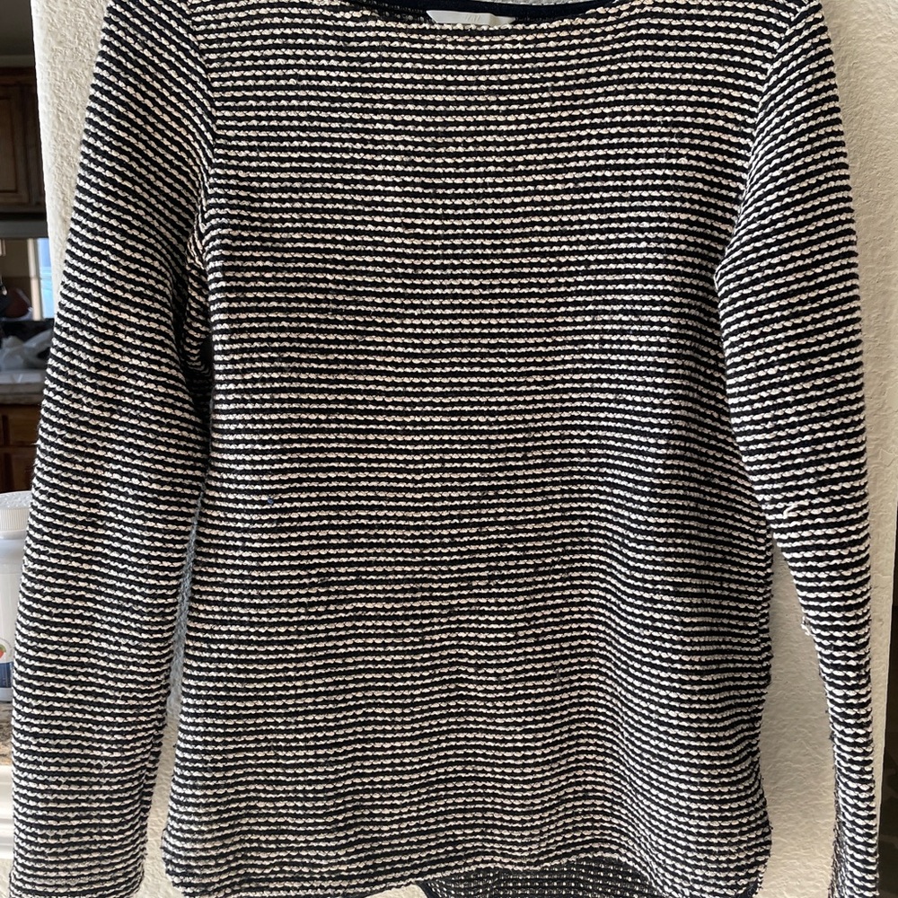 H&M Striped Black and White Women's Textured Sweater